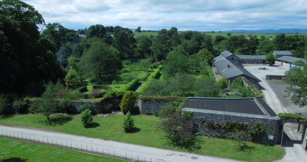 www.blackwatercastle.com_Walled_Garden