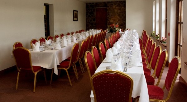 www.blackwatercastle.com_terrace_room